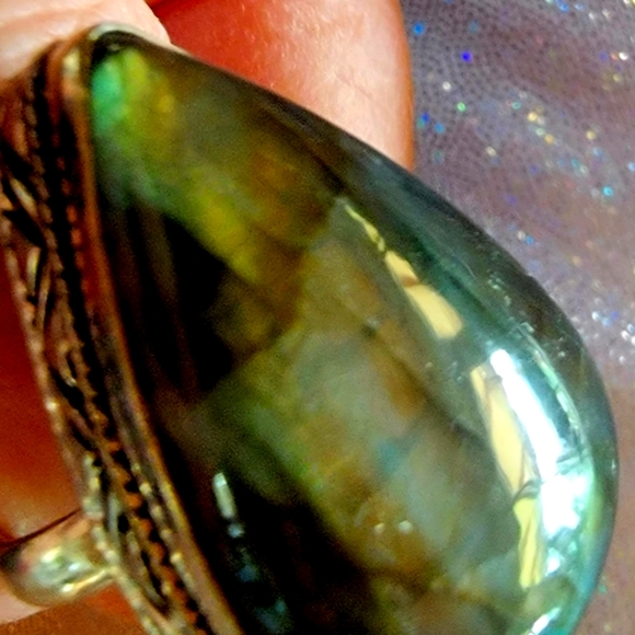 Labradorite Teardrop Ring - Picture 4 of 6